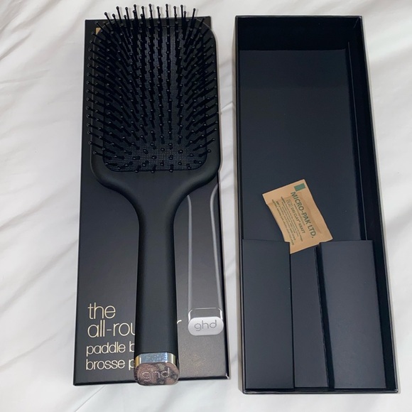 GHD the all- rounder paddle brush (brand new) - Picture 2 of 3